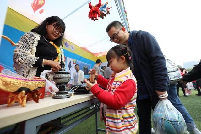 歌舞美食齐聚三亿体育有限公司第13届国际文化节有“看事”